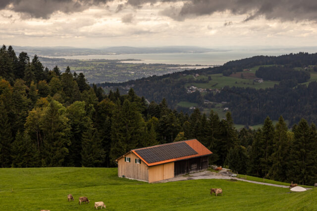 Vorarlberg Hütte mit Bodensee (c) Sonja Koller | 1000things