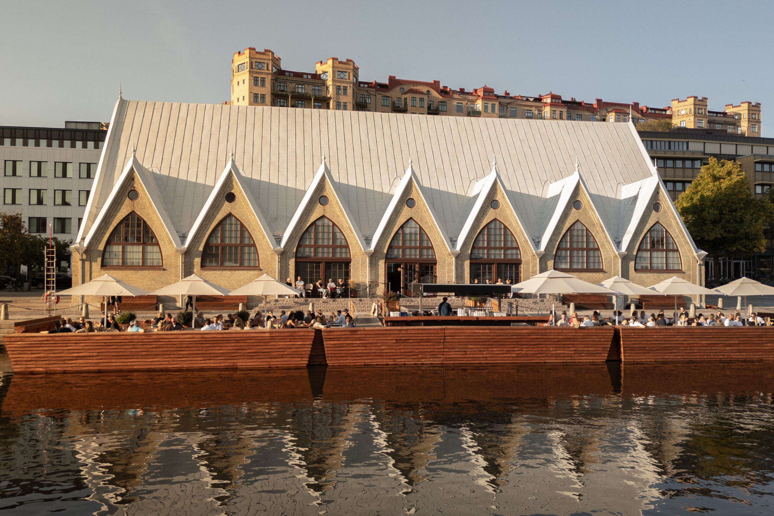 Das House of Vision vom Wasser aus in Göteburg.
