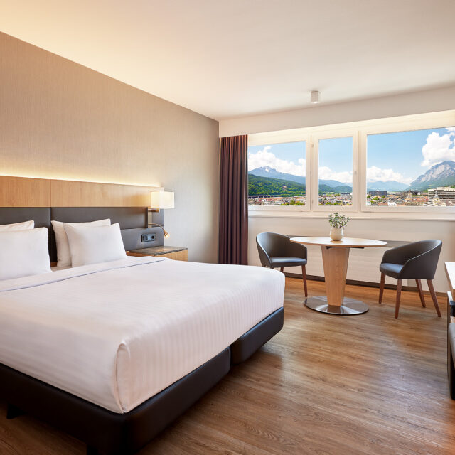 Hotelzimmer mit Alpenblick