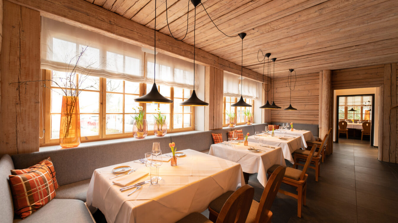 in der gemütlichen Stube im Restaurant Das Wolf in Langenlebarn
