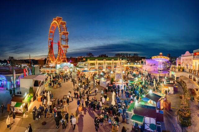 Wintermarkt am Riesenradplatz im Prater, Wien.
