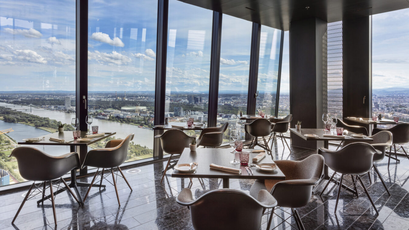 das neue Altia Restaurant und Skybar by Urrechu im Melia Wien