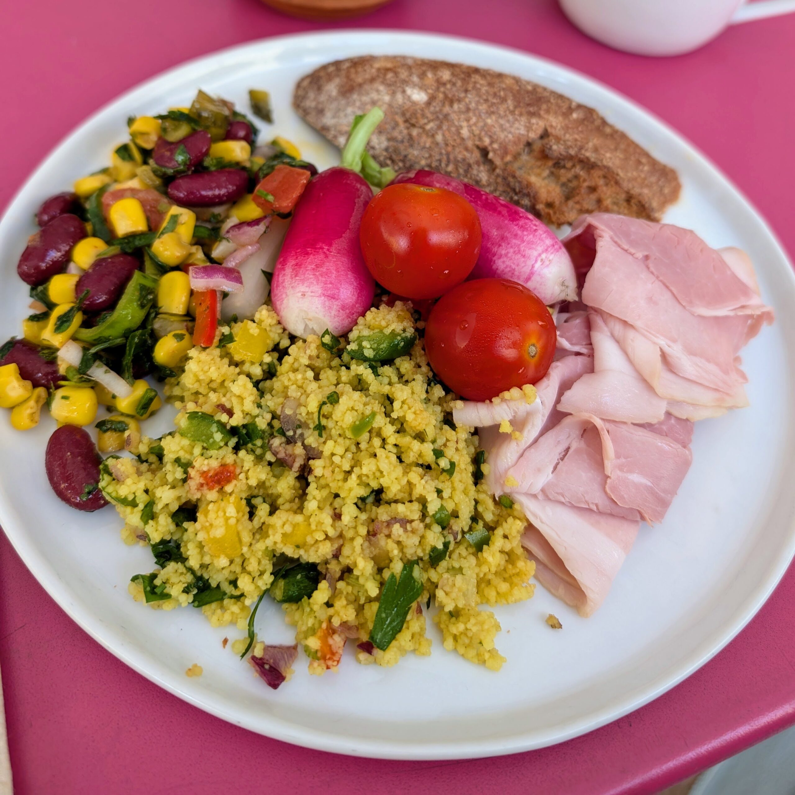 Verschiedene Speisen vom Buffet beim Magdas Hotel Brunch in Wien