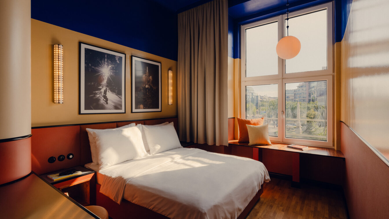 Hotelzimmer mit Blick auf Wien im The Companion Vienna