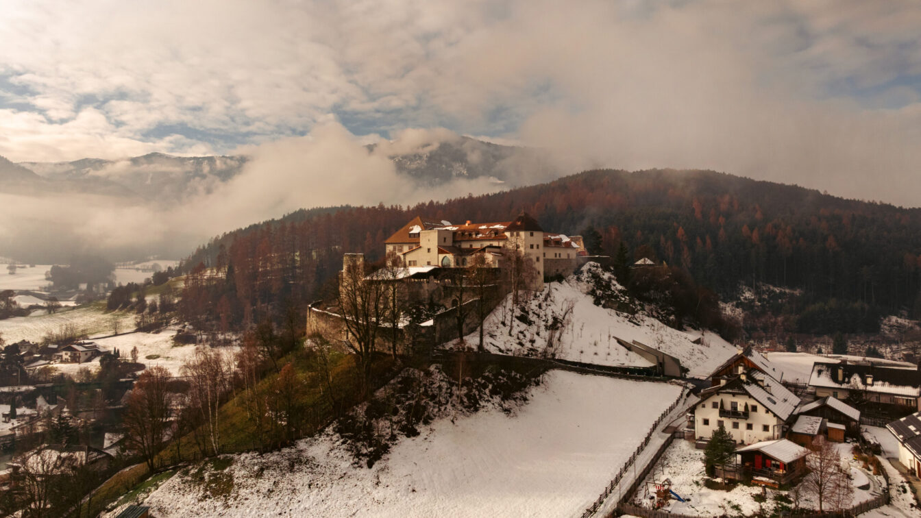 (c) Castel Badia