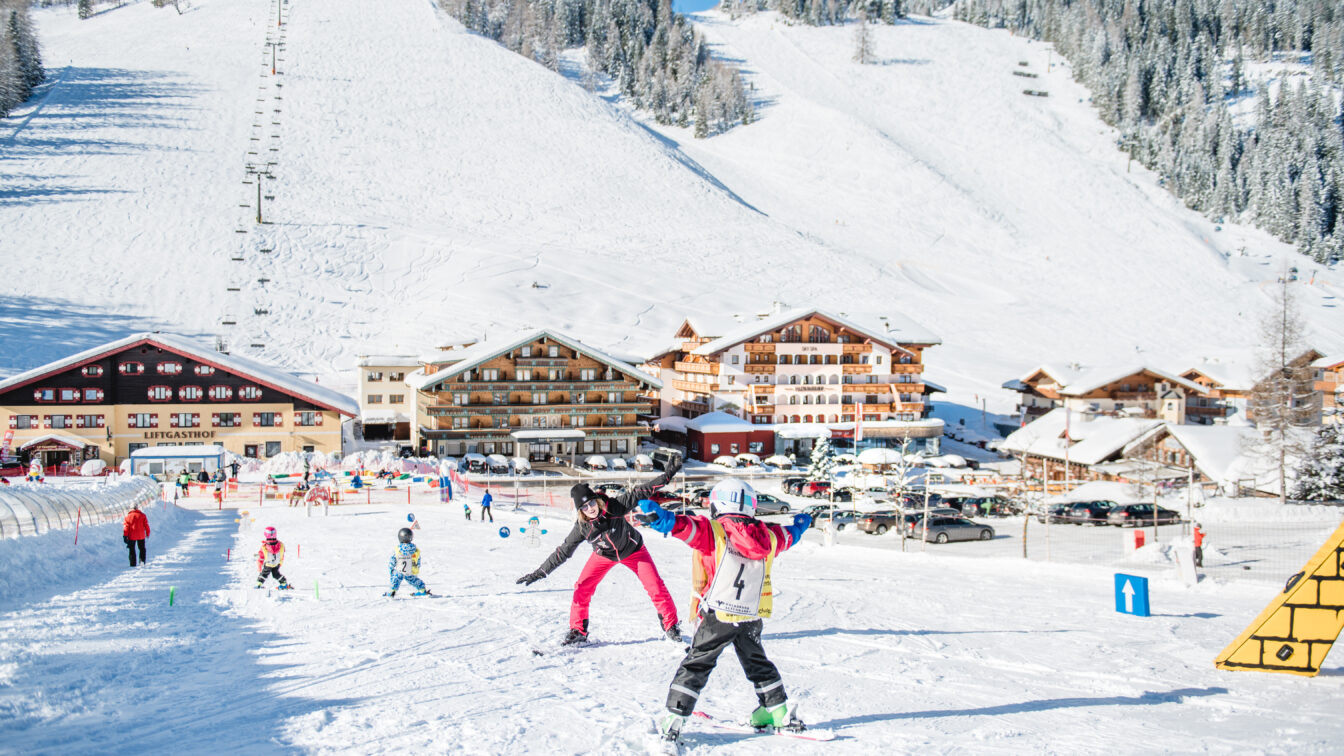 Kinder fahren am Zauchensee gratis Ski - zu Ostern! (c) Nadia Jabli Photography