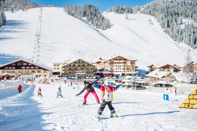 Kinder fahren am Zauchensee gratis Ski - zu Ostern! (c) Nadia Jabli Photography