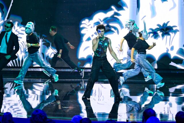 Tickets für den ESC: Cosmó auf der Bühne, der Österreich beim ESC 2026 in Wien vertritt