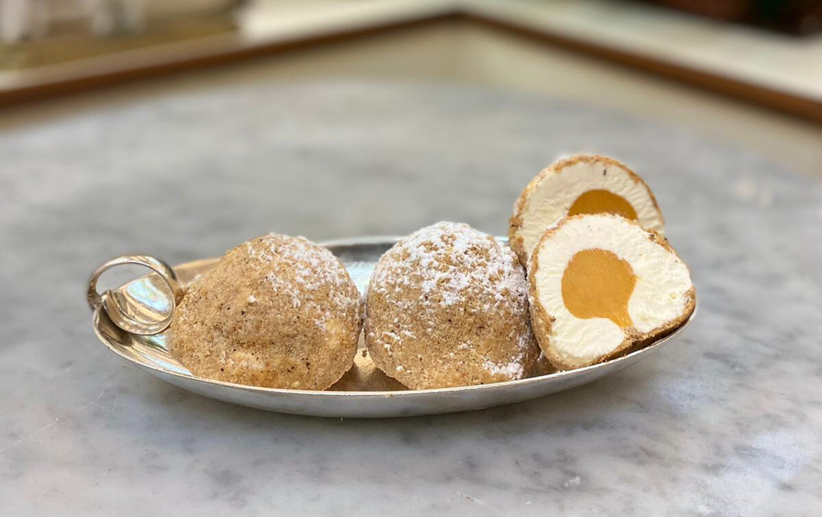 die legendären Eismarillenknödel vom Wiener Eissalon Tichy im 10. Bezirk