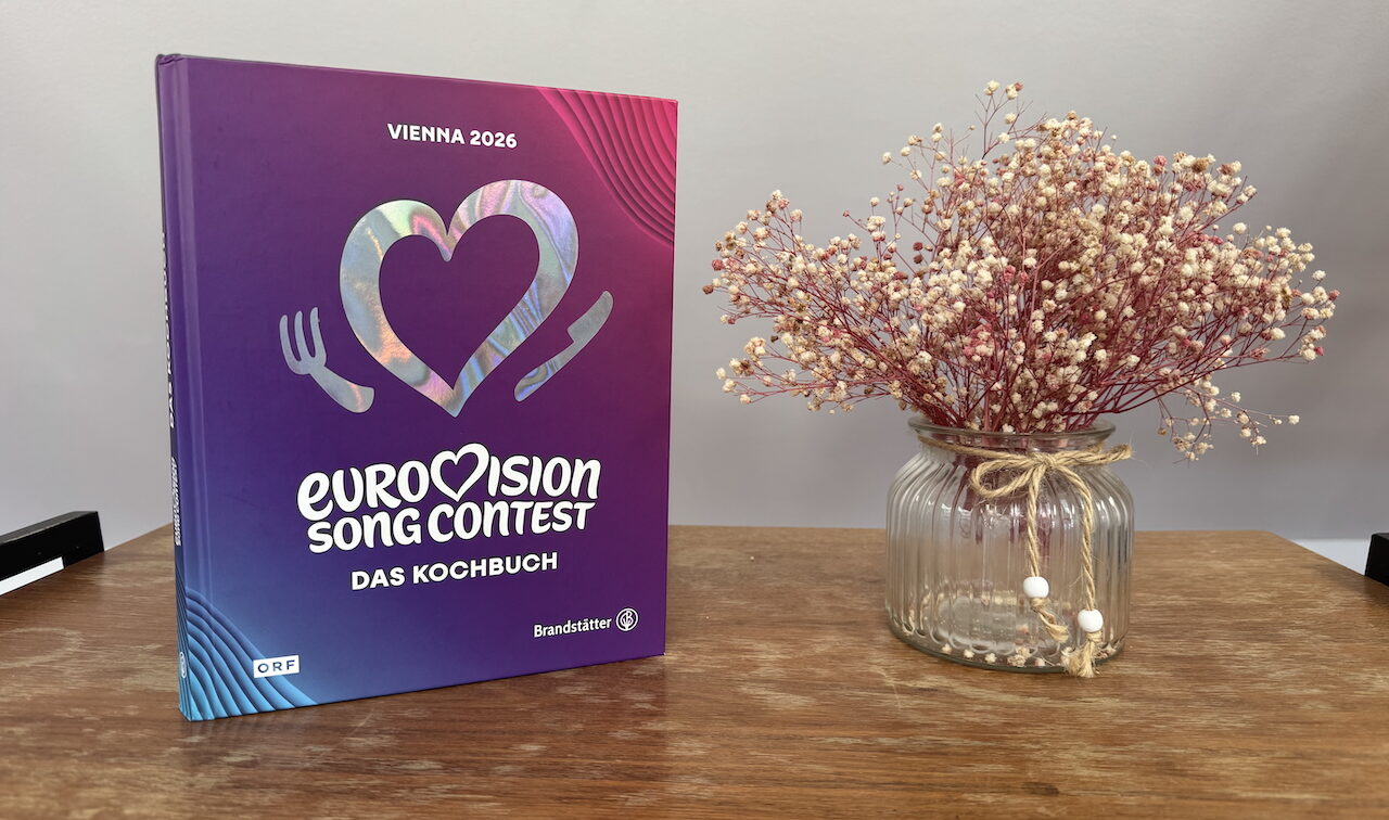 Gewinnspiel ESC 2026 Wien: Eurovision Song Contest: Das Kochbuch von Manuela Tiefnig