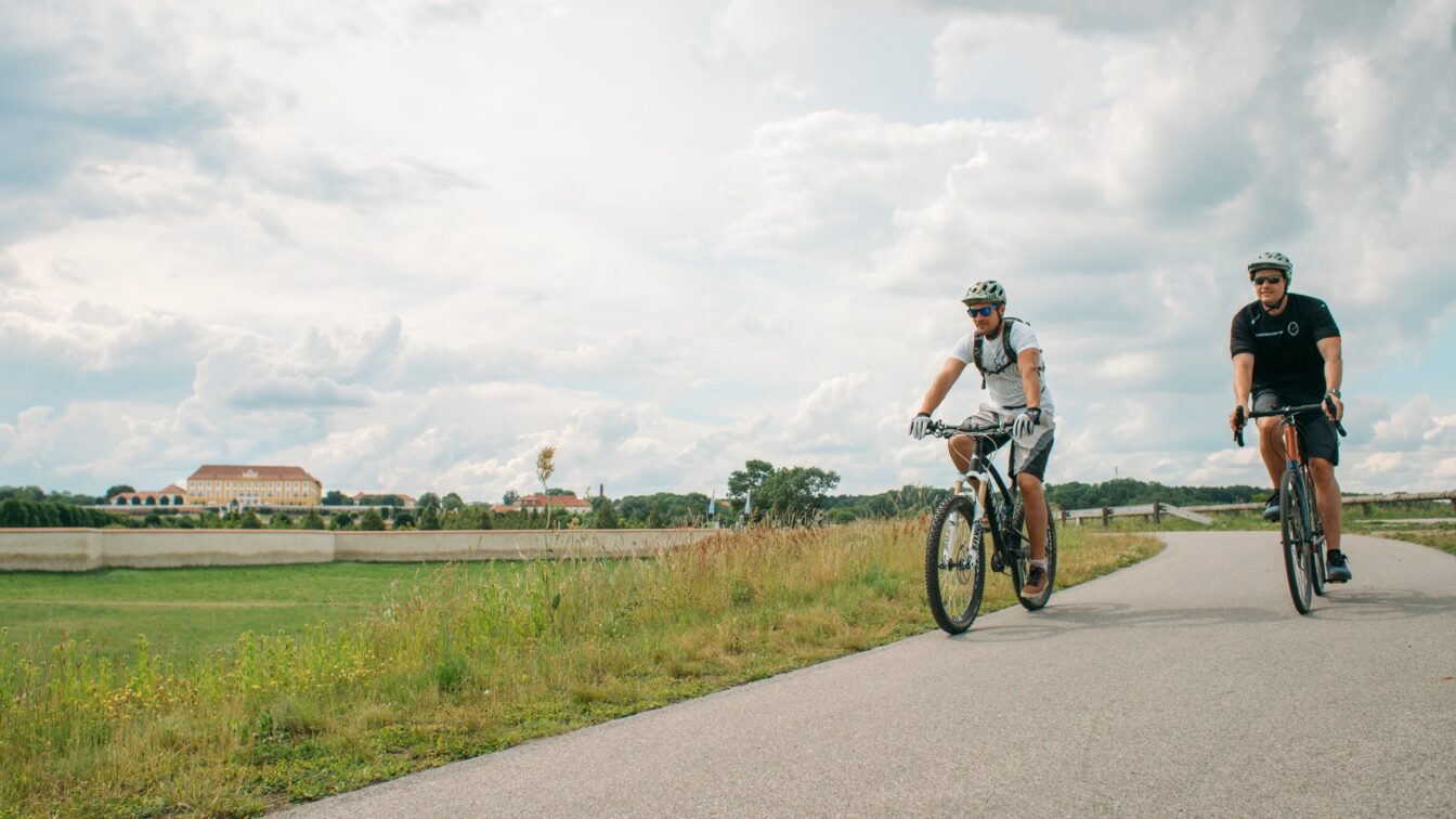 Impression von Radtour im Marchfelder Schlösserreich: Schöne Radstrecken für den Frühling in Niederösterreich