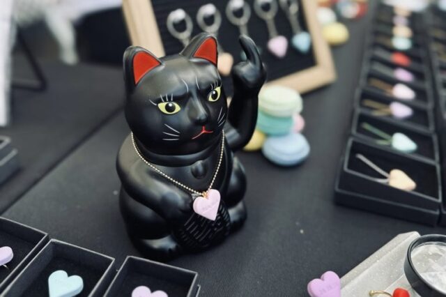 Stücke beim WAMP Design Market im Museumsquartier in Wien, 1070