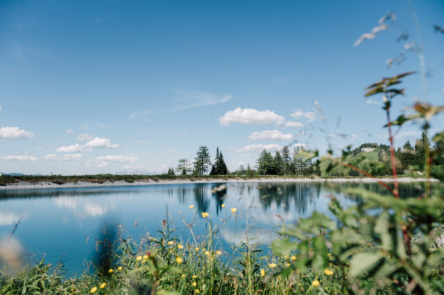 Ein Bergsee im Sommer in St. Johann in Salzburg