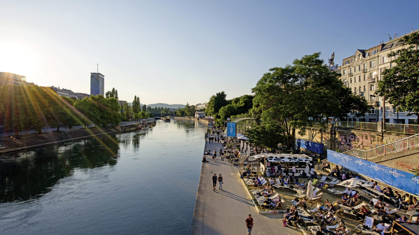 Adria Wien am Donaukanal / Adria Wien at Danube Canal