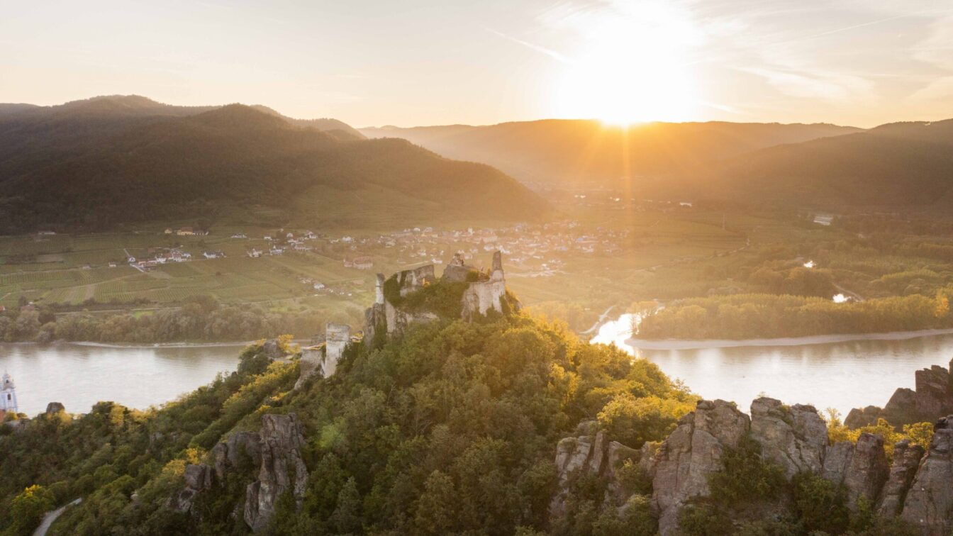 Ruine Dürnstein bei Sonnenuntergang