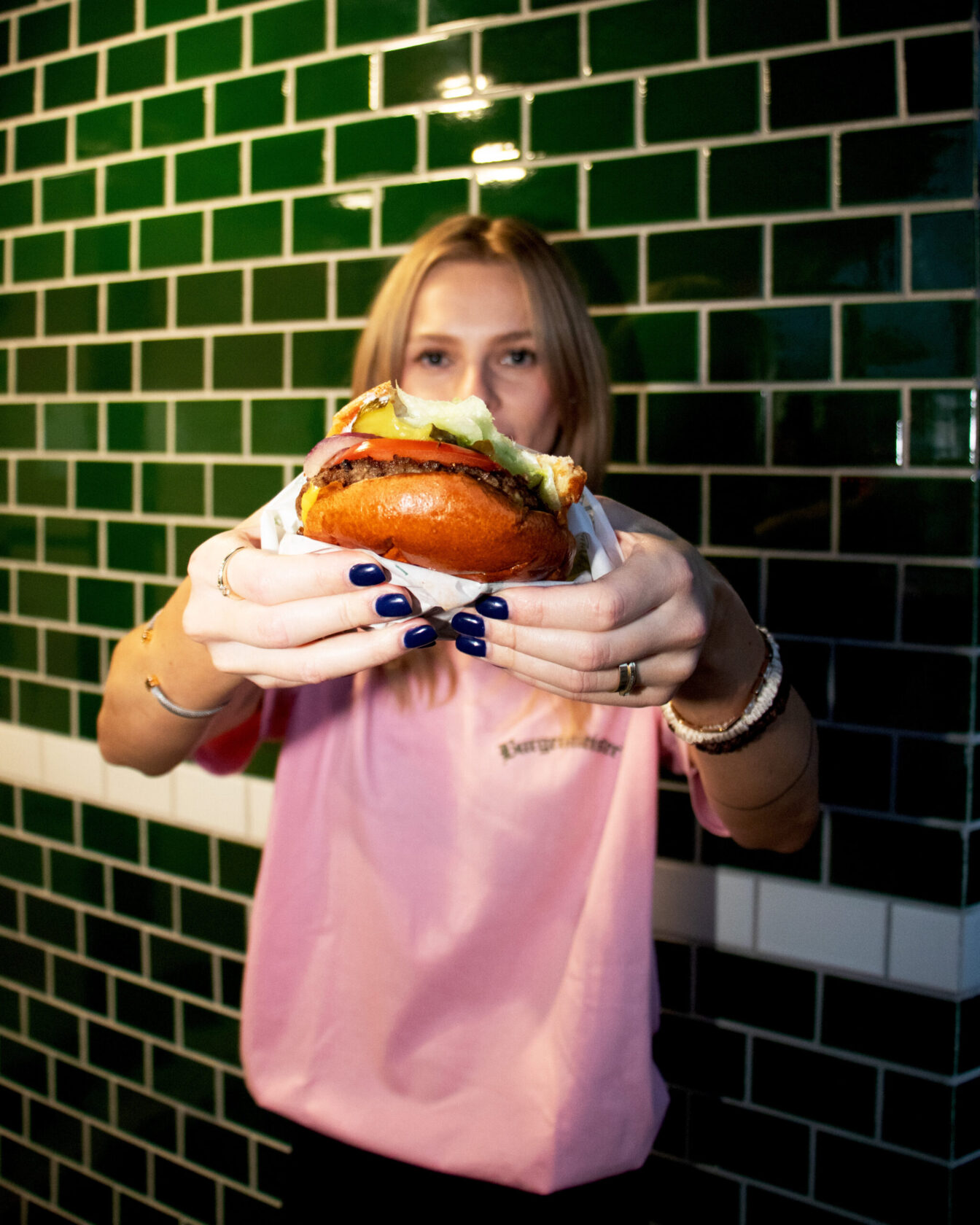 Cheeseburger von Berliner Burger-Marke Burgermeister.