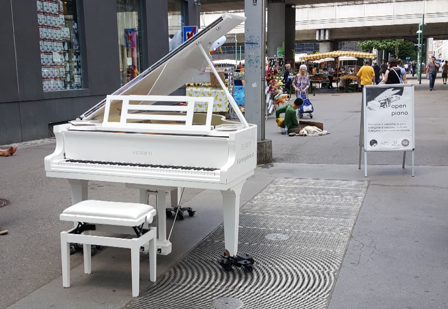 Open Piano for Refugees