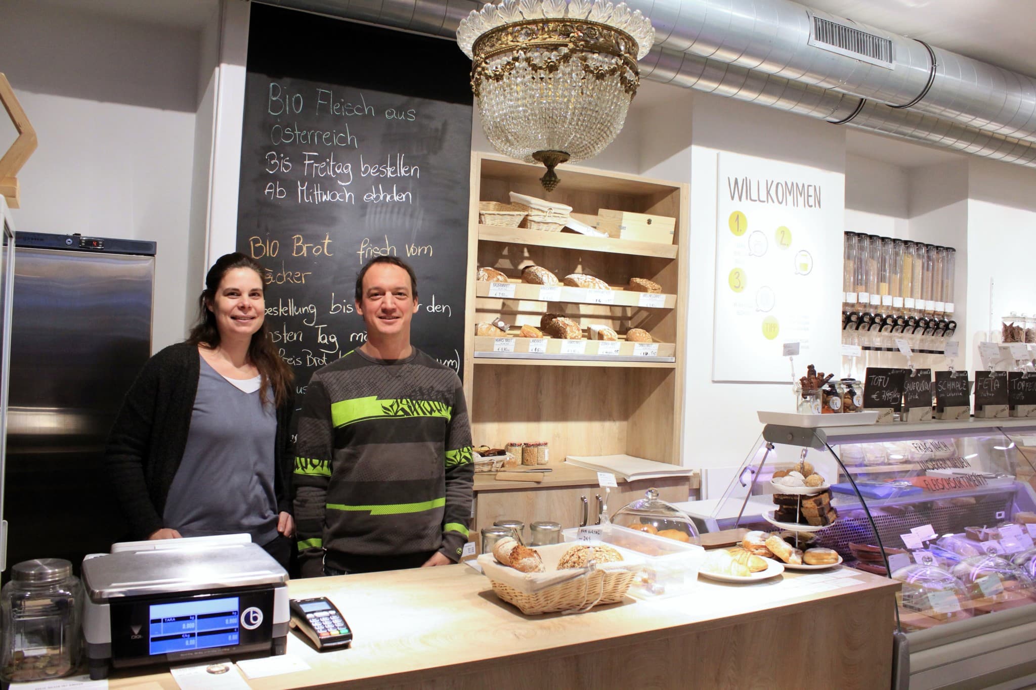 Markus Ivany und Claudia Mäser im Geschäft