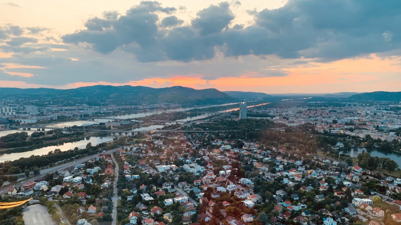 Aussicht von Donauturm auf Wien