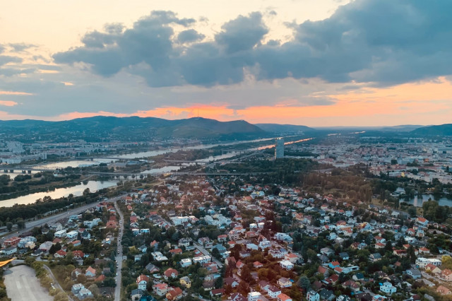 Aussicht von Donauturm auf Wien