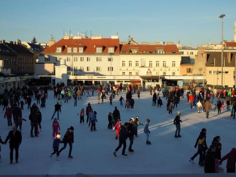 die Eisflächer der Kunsteisbahn Engelmann in Wien