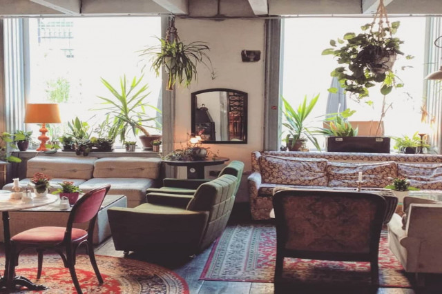 Kamincafés Wien: burggasse 24 im 7. Bezirk